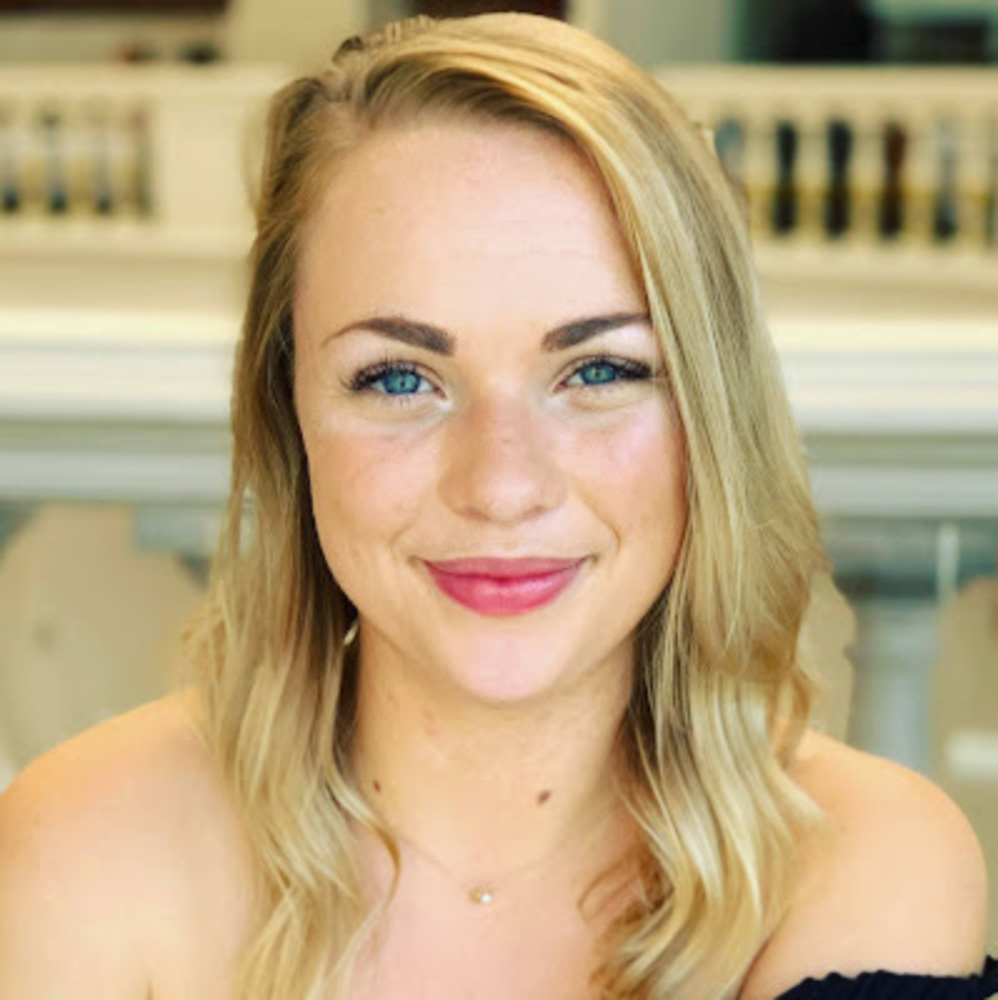 Meet your Posher, Caitlin
